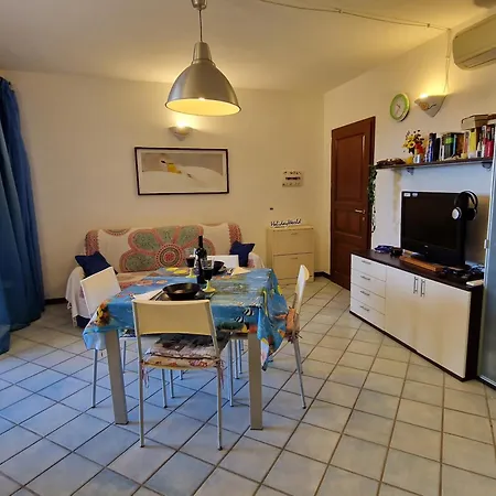 Apartment Helen's House By World